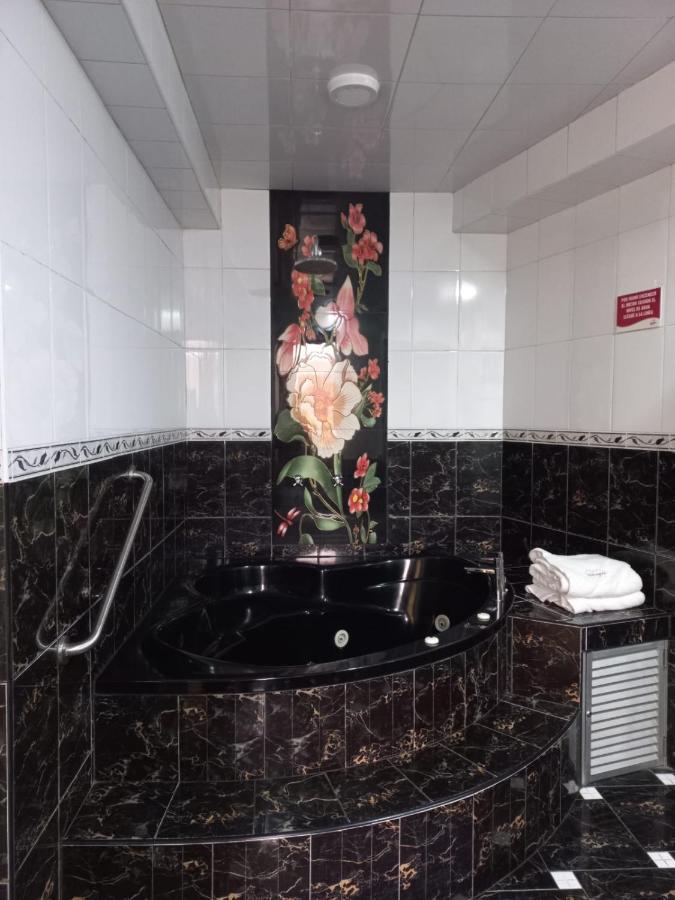 Hotel Wayra Лима Экстерьер фото